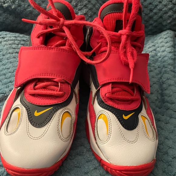Girls NIKE air speed turf running Shoes youth size 6.5 - Picture 3 of 4